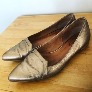 Metallic flats